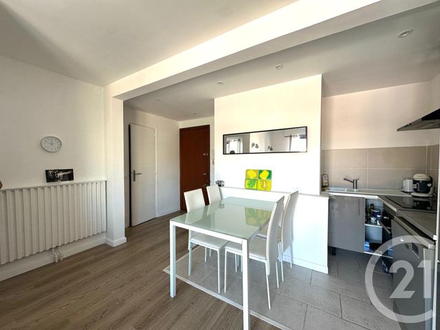 Appartement F2 à louer - 2 pièces - 30.48 m2 - LE CANNET - 06 - PROVENCE-ALPES-COTE-D-AZUR - Century 21 Les Clés Du Sud