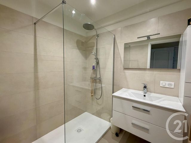 Appartement F3 à vendre - 3 pièces - 76.18 m2 - LE CANNET - 06 - PROVENCE-ALPES-COTE-D-AZUR - Century 21 Les Clés Du Sud