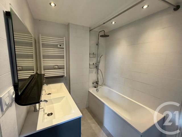 maison à louer - 5 pièces - 107.97 m2 - LE CANNET - 06 - PROVENCE-ALPES-COTE-D-AZUR - Century 21 Les Clés Du Sud