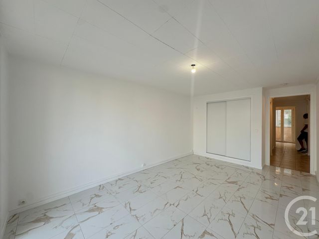 Appartement F3 à louer - 3 pièces - 52.07 m2 - LE CANNET - 06 - PROVENCE-ALPES-COTE-D-AZUR - Century 21 Les Clés Du Sud