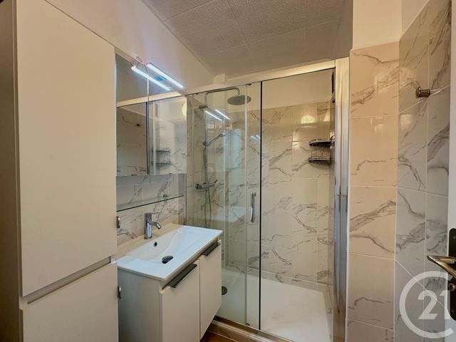 Appartement F3 à louer - 3 pièces - 52.07 m2 - LE CANNET - 06 - PROVENCE-ALPES-COTE-D-AZUR - Century 21 Les Clés Du Sud