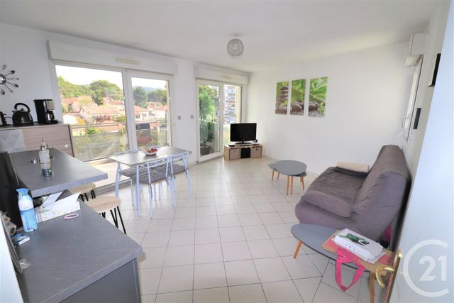 Appartement F3 à vendre - 3 pièces - 60.0 m2 - LE CANNET - 06 - PROVENCE-ALPES-COTE-D-AZUR - Century 21 Les Clés Du Sud Appartement F3 à vendre - 3 pièces - 60.0 m2 - LE CANNET - 06 - PROVENCE-ALPES-COTE-D-AZUR - Century 21 Les Clés Du Sud