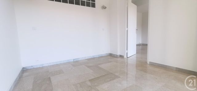 Afficher la photo en grand Appartement F3 à louer - 3 pièces - 62.67 m2 - LE CANNET - 06 - PROVENCE-ALPES-COTE-D-AZUR - Century 21 Les Clés Du Sud