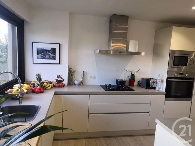 Appartement F4 à vendre - 4 pièces - 103.0 m2 - LE CANNET - 06 - PROVENCE-ALPES-COTE-D-AZUR - Century 21 Les Clés Du Sud Appartement F4 à vendre - 4 pièces - 103.0 m2 - LE CANNET - 06 - PROVENCE-ALPES-COTE-D-AZUR - Century 21 Les Clés Du Sud