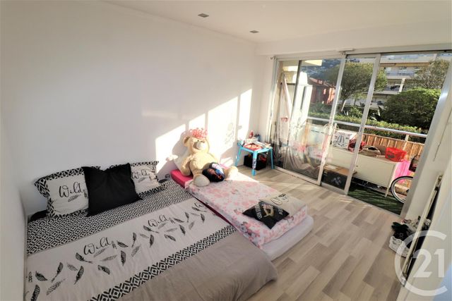 Afficher la photo en grand Appartement F3 à vendre - 3 pièces - 50.73 m2 - LE CANNET - 06 - PROVENCE-ALPES-COTE-D-AZUR - Century 21 Les Clés Du Sud