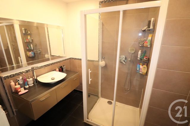 Afficher la photo en grand Appartement F3 à vendre - 3 pièces - 50.73 m2 - LE CANNET - 06 - PROVENCE-ALPES-COTE-D-AZUR - Century 21 Les Clés Du Sud