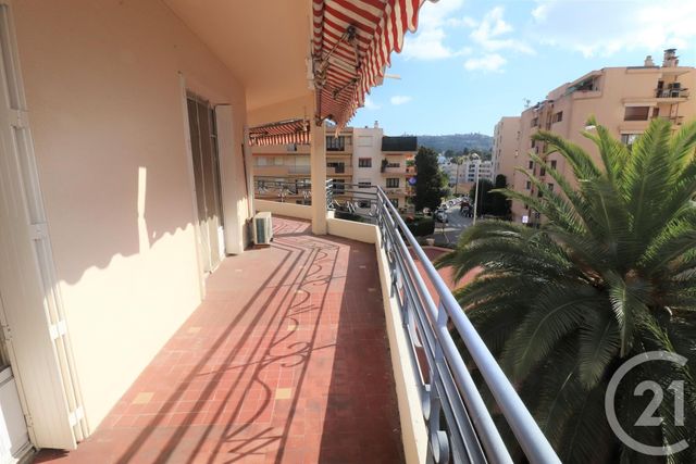 Afficher la photo en grand Appartement F3 à vendre - 3 pièces - 85.53 m2 - LE CANNET - 06 - PROVENCE-ALPES-COTE-D-AZUR - Century 21 Les Clés Du Sud