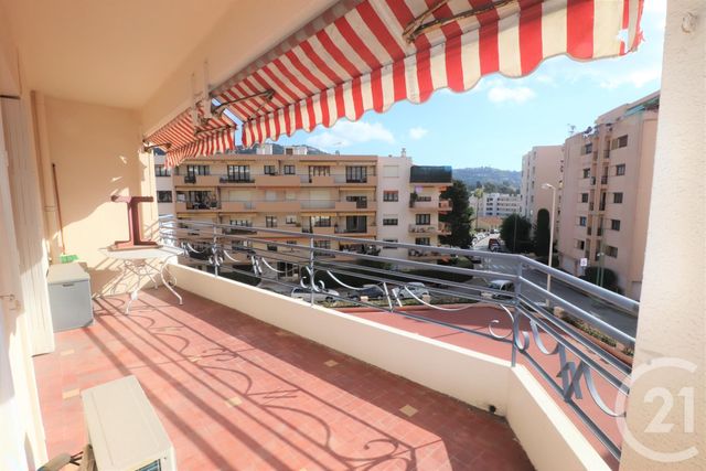 Afficher la photo en grand Appartement F3 à vendre - 3 pièces - 85.53 m2 - LE CANNET - 06 - PROVENCE-ALPES-COTE-D-AZUR - Century 21 Les Clés Du Sud