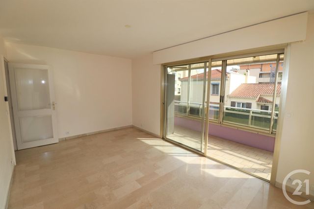 Afficher la photo en grand Appartement F2 à vendre - 2 pièces - 46.0 m2 - LE CANNET - 06 - PROVENCE-ALPES-COTE-D-AZUR - Century 21 Les Clés Du Sud