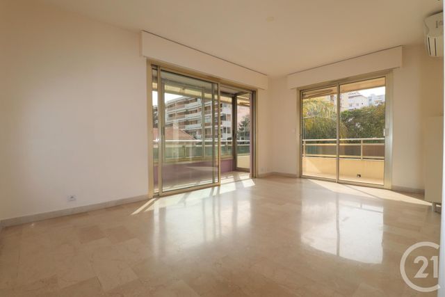 Afficher la photo en grand Appartement F2 à vendre - 2 pièces - 46.0 m2 - LE CANNET - 06 - PROVENCE-ALPES-COTE-D-AZUR - Century 21 Les Clés Du Sud