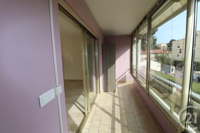 Afficher la photo en grand Appartement F2 à vendre - 2 pièces - 46.0 m2 - LE CANNET - 06 - PROVENCE-ALPES-COTE-D-AZUR - Century 21 Les Clés Du Sud