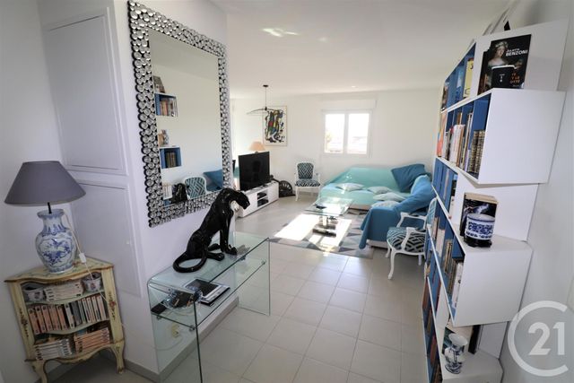 Appartement F3 à vendre - 3 pièces - 68.5 m2 - LE CANNET - 06 - PROVENCE-ALPES-COTE-D-AZUR - Century 21 Les Clés Du Sud Appartement F3 à vendre - 3 pièces - 68.5 m2 - LE CANNET - 06 - PROVENCE-ALPES-COTE-D-AZUR - Century 21 Les Clés Du Sud