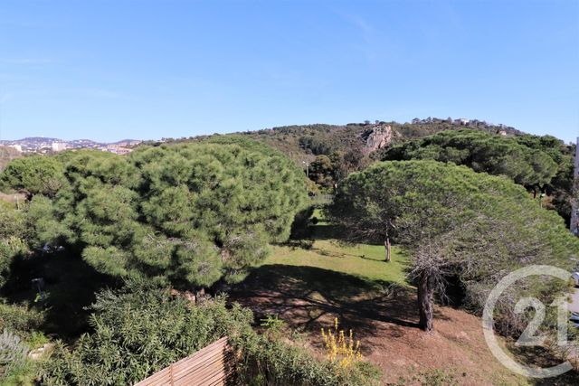 Appartement F3 à vendre - 3 pièces - 68.5 m2 - LE CANNET - 06 - PROVENCE-ALPES-COTE-D-AZUR - Century 21 Les Clés Du Sud Appartement F3 à vendre - 3 pièces - 68.5 m2 - LE CANNET - 06 - PROVENCE-ALPES-COTE-D-AZUR - Century 21 Les Clés Du Sud