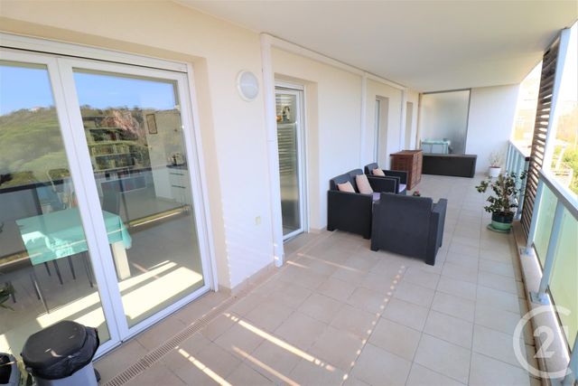 Appartement F3 à vendre - 3 pièces - 68.5 m2 - LE CANNET - 06 - PROVENCE-ALPES-COTE-D-AZUR - Century 21 Les Clés Du Sud Appartement F3 à vendre - 3 pièces - 68.5 m2 - LE CANNET - 06 - PROVENCE-ALPES-COTE-D-AZUR - Century 21 Les Clés Du Sud