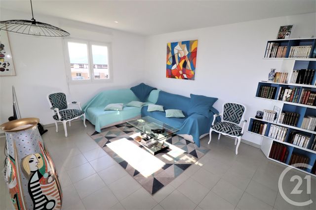 Appartement F3 à vendre - 3 pièces - 68.5 m2 - LE CANNET - 06 - PROVENCE-ALPES-COTE-D-AZUR - Century 21 Les Clés Du Sud Appartement F3 à vendre - 3 pièces - 68.5 m2 - LE CANNET - 06 - PROVENCE-ALPES-COTE-D-AZUR - Century 21 Les Clés Du Sud