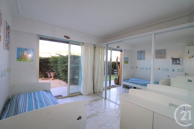 Appartement F4 à vendre - 4 pièces - 104.07 m2 - LE CANNET - 06 - PROVENCE-ALPES-COTE-D-AZUR - Century 21 Les Clés Du Sud Appartement F4 à vendre - 4 pièces - 104.07 m2 - LE CANNET - 06 - PROVENCE-ALPES-COTE-D-AZUR - Century 21 Les Clés Du Sud