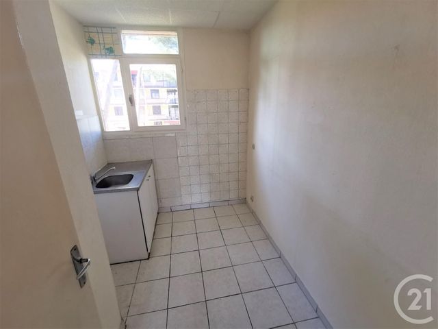 Afficher la photo en grand Appartement F3 à vendre - 3 pièces - 51.67 m2 - LE CANNET - 06 - PROVENCE-ALPES-COTE-D-AZUR - Century 21 Les Clés Du Sud