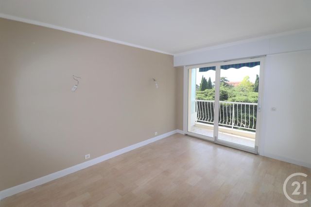 Afficher la photo en grand Appartement F3 à louer - 3 pièces - 74.72 m2 - LE CANNET - 06 - PROVENCE-ALPES-COTE-D-AZUR - Century 21 Les Clés Du Sud