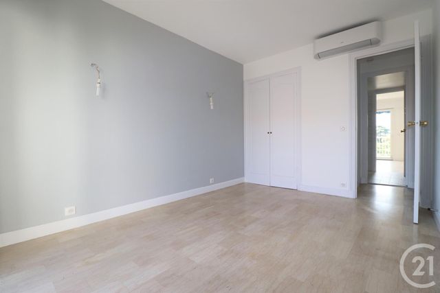 Afficher la photo en grand Appartement F3 à louer - 3 pièces - 74.72 m2 - LE CANNET - 06 - PROVENCE-ALPES-COTE-D-AZUR - Century 21 Les Clés Du Sud