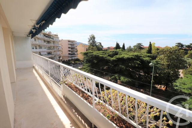 Afficher la photo en grand Appartement F3 à louer - 3 pièces - 74.72 m2 - LE CANNET - 06 - PROVENCE-ALPES-COTE-D-AZUR - Century 21 Les Clés Du Sud