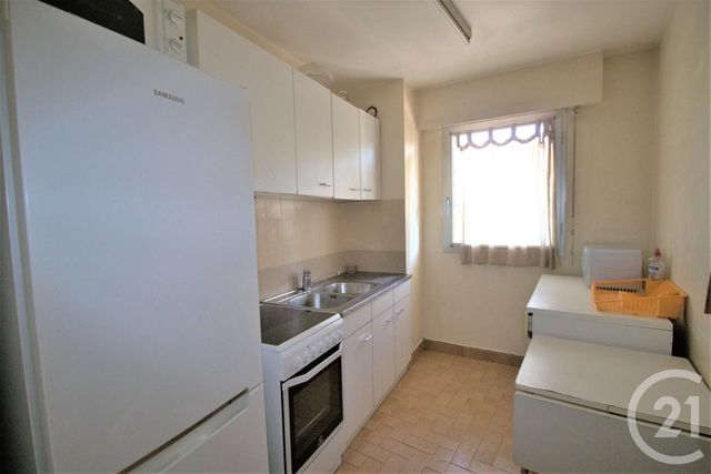 Appartement F2 à vendre - 2 pièces - 51.6 m2 - LE CANNET - 06 - PROVENCE-ALPES-COTE-D-AZUR - Century 21 Les Clés Du Sud Appartement F2 à vendre - 2 pièces - 51.6 m2 - LE CANNET - 06 - PROVENCE-ALPES-COTE-D-AZUR - Century 21 Les Clés Du Sud