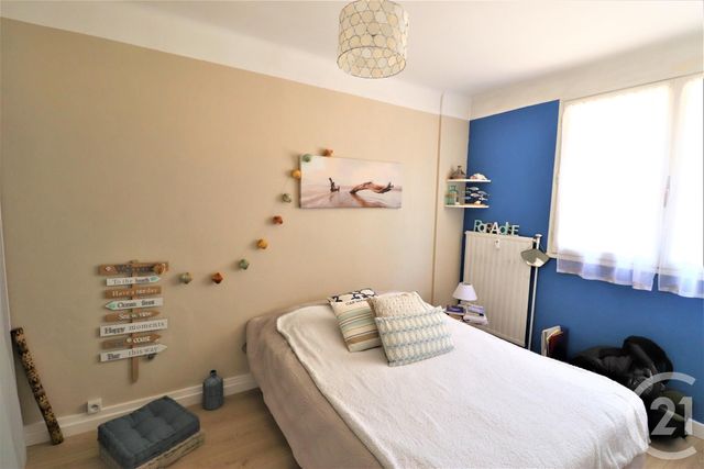Appartement F3 à vendre - 3 pièces - 57.32 m2 - LE CANNET - 06 - PROVENCE-ALPES-COTE-D-AZUR - Century 21 Les Clés Du Sud Appartement F3 à vendre - 3 pièces - 57.32 m2 - LE CANNET - 06 - PROVENCE-ALPES-COTE-D-AZUR - Century 21 Les Clés Du Sud