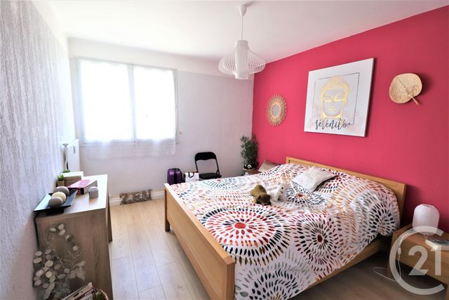 Appartement F3 à vendre - 3 pièces - 57.32 m2 - LE CANNET - 06 - PROVENCE-ALPES-COTE-D-AZUR - Century 21 Les Clés Du Sud Appartement F3 à vendre - 3 pièces - 57.32 m2 - LE CANNET - 06 - PROVENCE-ALPES-COTE-D-AZUR - Century 21 Les Clés Du Sud