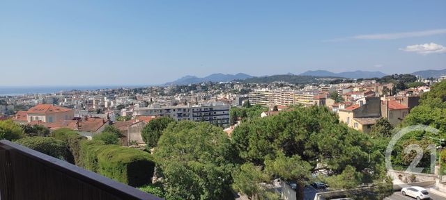 Appartement F3 à louer - 3 pièces - 50.22 m2 - LE CANNET - 06 - PROVENCE-ALPES-COTE-D-AZUR - Century 21 Les Clés Du Sud
