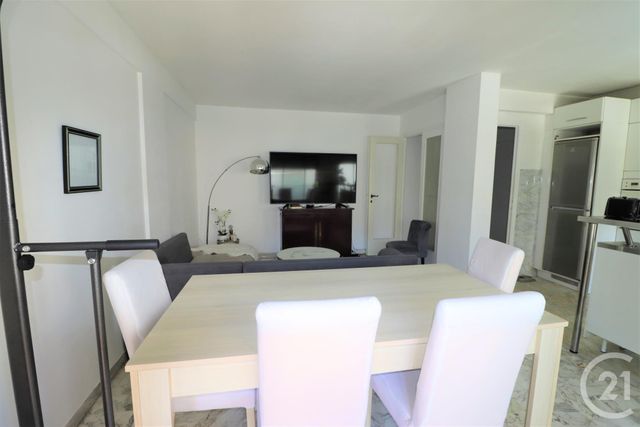 Appartement F2 à vendre - 2 pièces - 55.0 m2 - LE CANNET - 06 - PROVENCE-ALPES-COTE-D-AZUR - Century 21 Les Clés Du Sud Appartement F2 à vendre - 2 pièces - 55.0 m2 - LE CANNET - 06 - PROVENCE-ALPES-COTE-D-AZUR - Century 21 Les Clés Du Sud