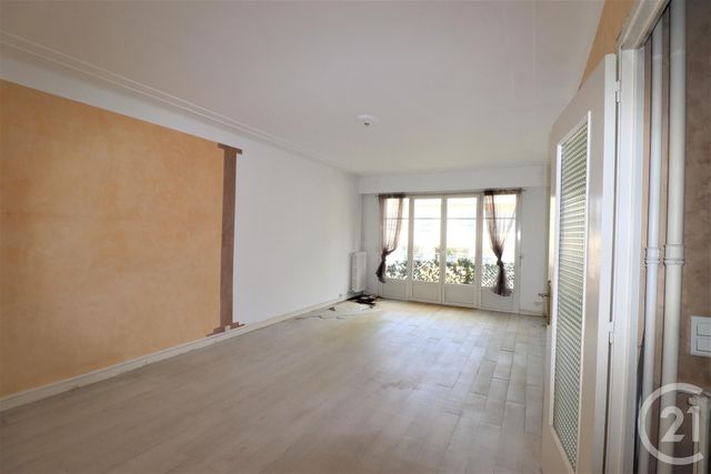 Afficher la photo en grand Appartement T2 à vendre - 2 pièces - 58.85 m2 - LE CANNET - 06 - PROVENCE-ALPES-COTE-D-AZUR - Century 21 Les Clés Du Sud