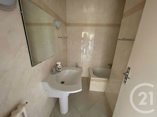 Afficher la photo en grand Appartement T2 à vendre - 2 pièces - 58.85 m2 - LE CANNET - 06 - PROVENCE-ALPES-COTE-D-AZUR - Century 21 Les Clés Du Sud
