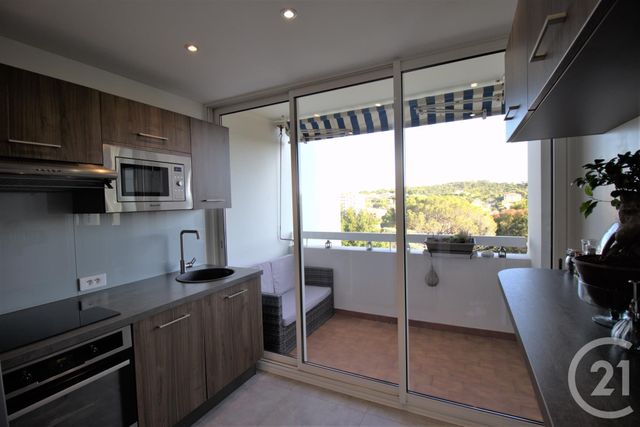 Appartement F2 à vendre - 2 pièces - 44.3 m2 - LE CANNET - 06 - PROVENCE-ALPES-COTE-D-AZUR - Century 21 Les Clés Du Sud Appartement F2 à vendre - 2 pièces - 44.3 m2 - LE CANNET - 06 - PROVENCE-ALPES-COTE-D-AZUR - Century 21 Les Clés Du Sud