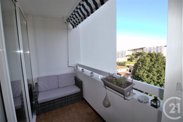 Appartement F2 à vendre - 2 pièces - 44.3 m2 - LE CANNET - 06 - PROVENCE-ALPES-COTE-D-AZUR - Century 21 Les Clés Du Sud Appartement F2 à vendre - 2 pièces - 44.3 m2 - LE CANNET - 06 - PROVENCE-ALPES-COTE-D-AZUR - Century 21 Les Clés Du Sud