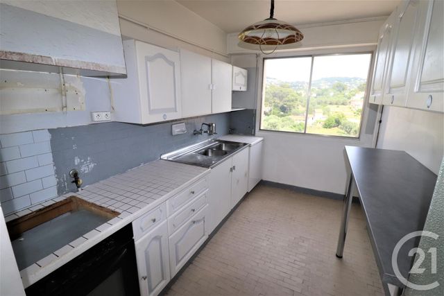 Appartement F3 à vendre - 3 pièces - 63.52 m2 - LE CANNET - 06 - PROVENCE-ALPES-COTE-D-AZUR - Century 21 Les Clés Du Sud Appartement F3 à vendre - 3 pièces - 63.52 m2 - LE CANNET - 06 - PROVENCE-ALPES-COTE-D-AZUR - Century 21 Les Clés Du Sud