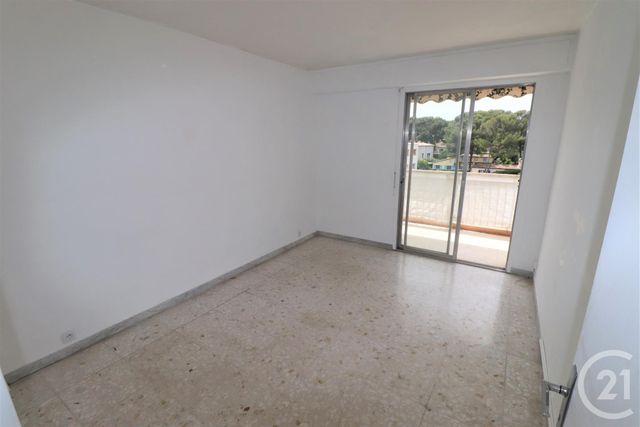 Appartement F3 à vendre - 3 pièces - 63.52 m2 - LE CANNET - 06 - PROVENCE-ALPES-COTE-D-AZUR - Century 21 Les Clés Du Sud Appartement F3 à vendre - 3 pièces - 63.52 m2 - LE CANNET - 06 - PROVENCE-ALPES-COTE-D-AZUR - Century 21 Les Clés Du Sud