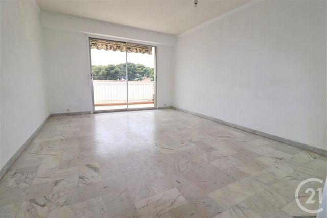 Appartement F3 à vendre - 3 pièces - 63.52 m2 - LE CANNET - 06 - PROVENCE-ALPES-COTE-D-AZUR - Century 21 Les Clés Du Sud Appartement F3 à vendre - 3 pièces - 63.52 m2 - LE CANNET - 06 - PROVENCE-ALPES-COTE-D-AZUR - Century 21 Les Clés Du Sud