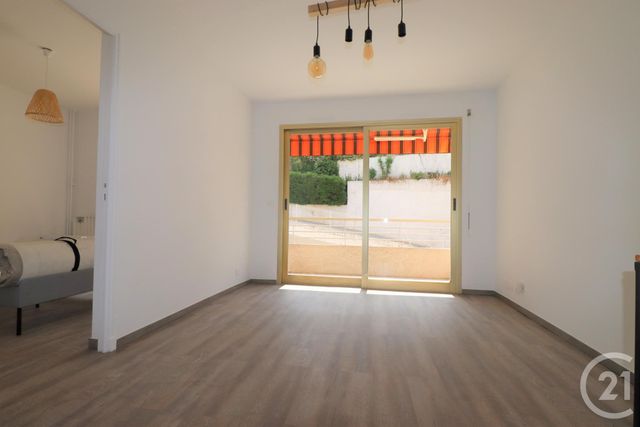 Appartement F2 à louer - 2 pièces - 33.02 m2 - LE CANNET - 06 - PROVENCE-ALPES-COTE-D-AZUR - Century 21 Les Clés Du Sud Appartement F2 à louer - 2 pièces - 33.02 m2 - LE CANNET - 06 - PROVENCE-ALPES-COTE-D-AZUR - Century 21 Les Clés Du Sud