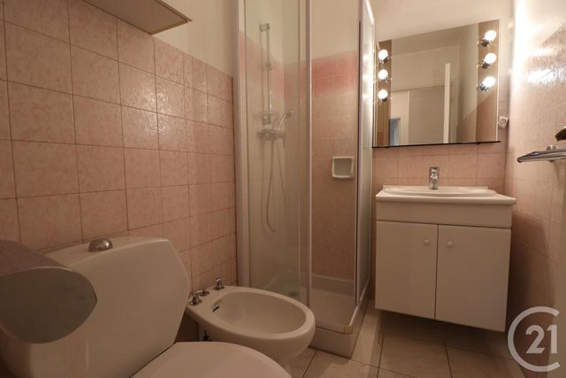 Afficher la photo en grand Appartement F1 à louer - 1 pièce - 30.0 m2 - CANNES - 06 - PROVENCE-ALPES-COTE-D-AZUR - Century 21 Les Clés Du Sud