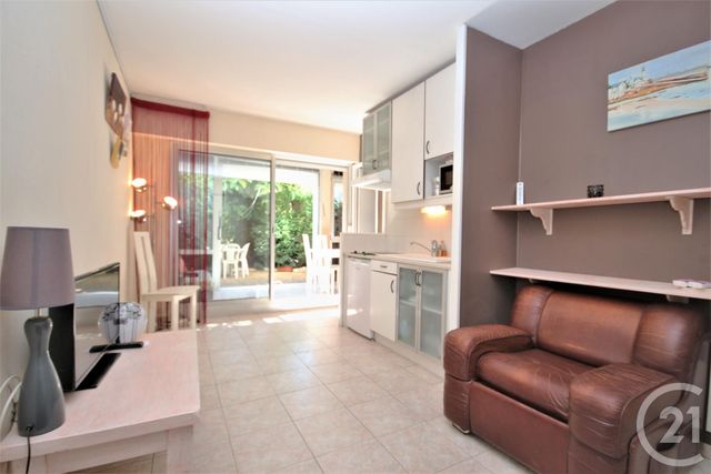 Afficher la photo en grand Appartement F1 à louer - 1 pièce - 27.0 m2 - CANNES - 06 - PROVENCE-ALPES-COTE-D-AZUR - Century 21 Les Clés Du Sud