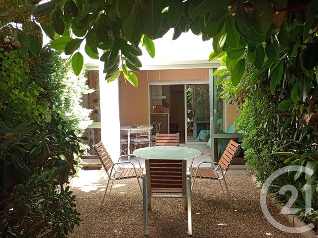 Afficher la photo en grand Appartement F1 à louer - 1 pièce - 27.0 m2 - CANNES - 06 - PROVENCE-ALPES-COTE-D-AZUR - Century 21 Les Clés Du Sud